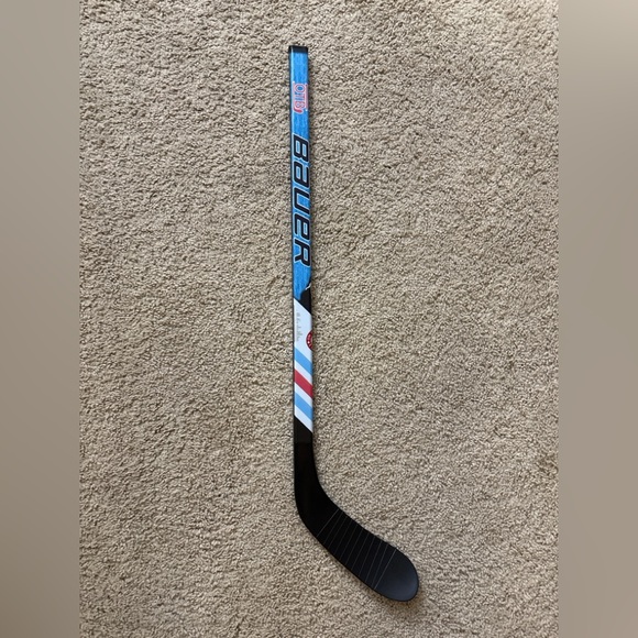 Bauer Mystery Mini 2024 Olly Postanin from On The Bench NEW *not in package* - Picture 3 of 3